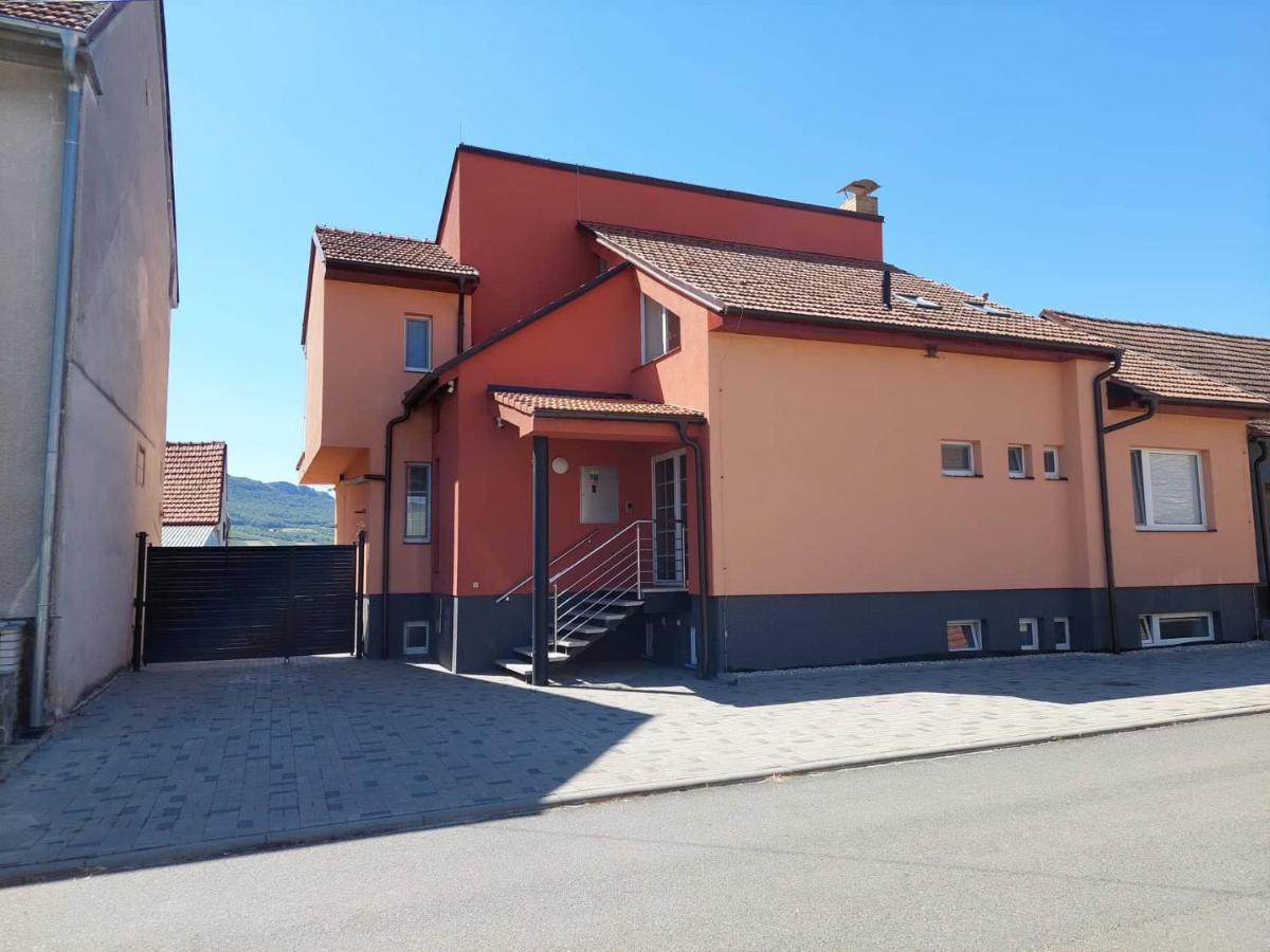 Penzion Strachotin Zewnętrze zdjęcie